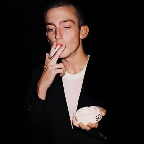 6686体育银牌作者Upton