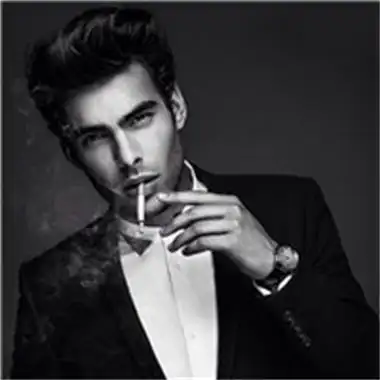 6686体育铜牌作者Violet