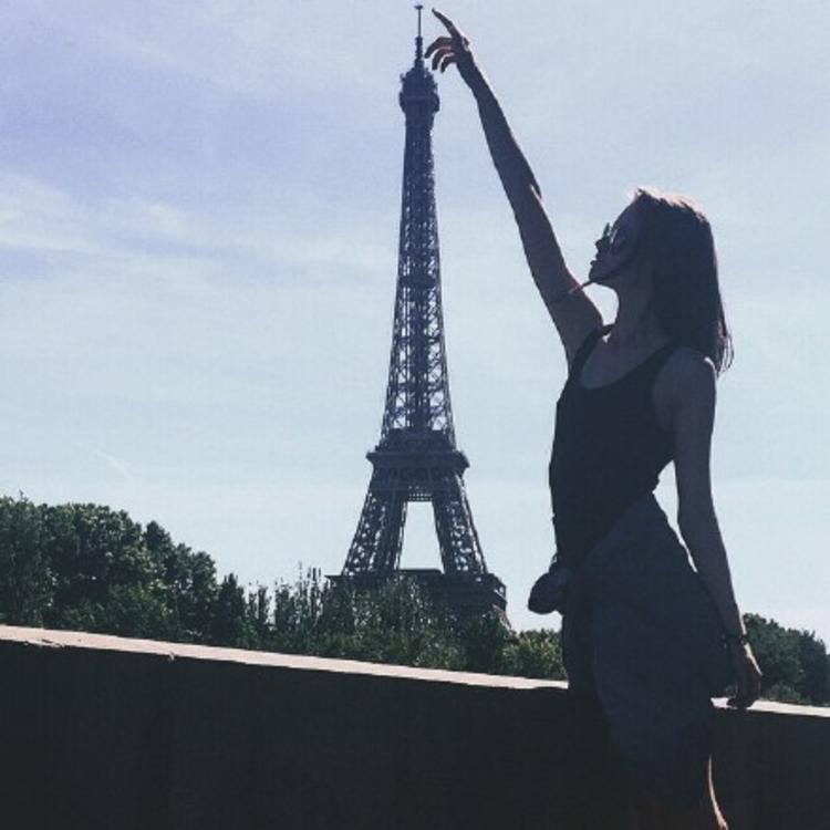 6686体育初级作者Ophelia