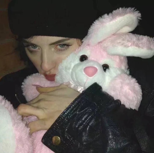 6686体育铜牌作者Elodie