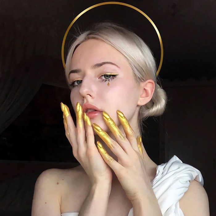 6686体育铁牌作者Grayson