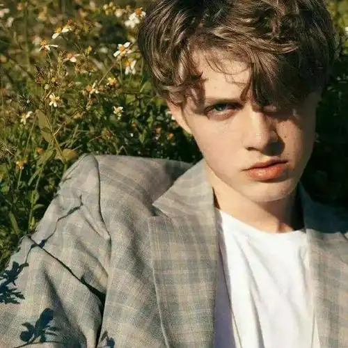 6686体育海外作者別遇