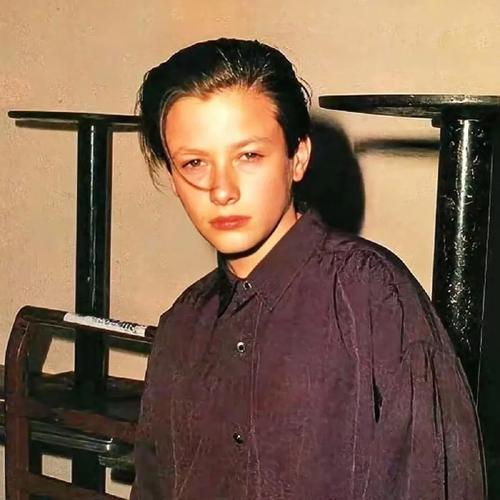 6686体育中级作者Cecilia