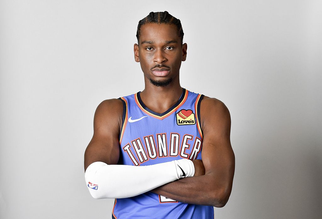 稳定发挥！亚历山大半场12中7贡献18分6助攻