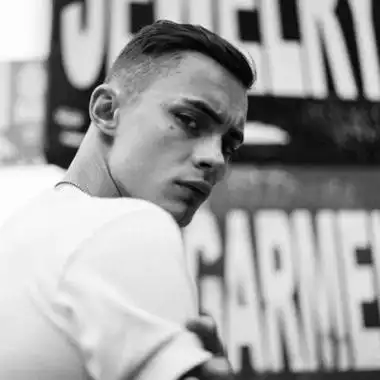 6686体育官方作者清风耳畔拂