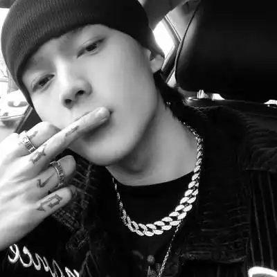 6686体育铜牌作者Frances